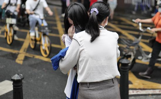 高考数学太难学生出考场